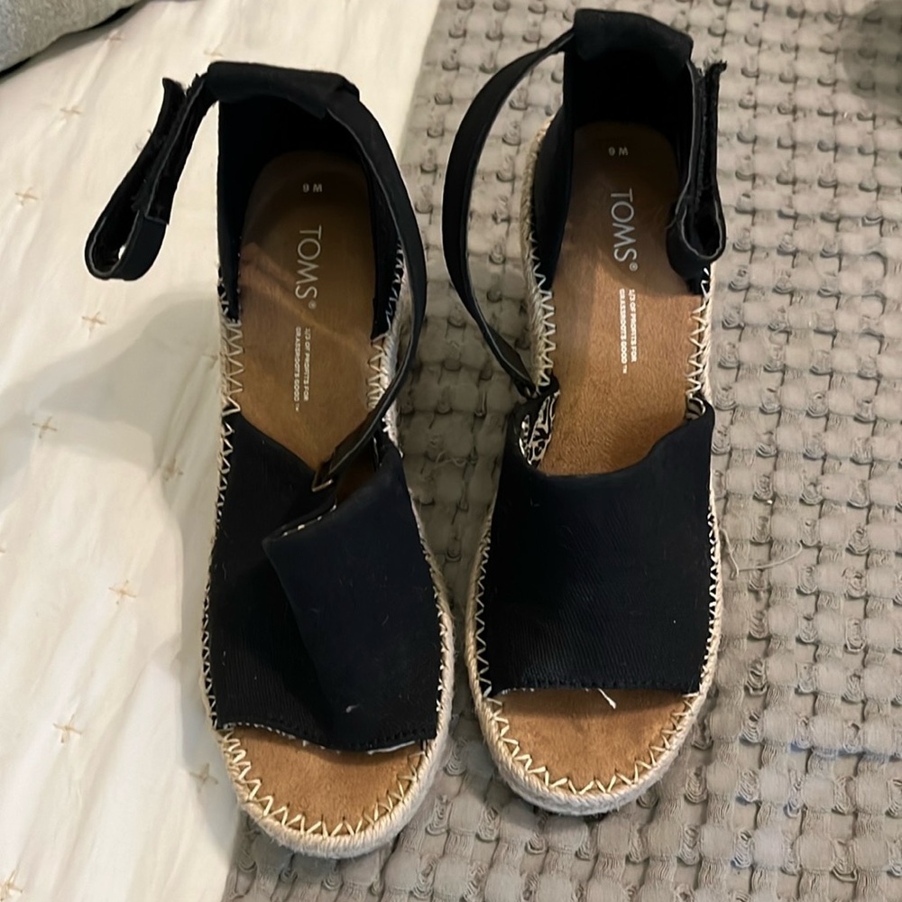 Toms Espadrilles